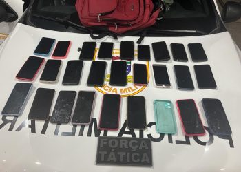 Duas mulheres são presas com 27 celulares furtados no MCJ 