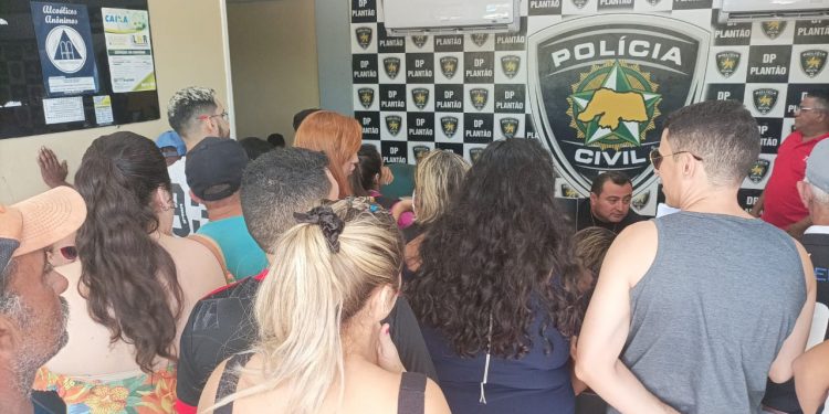 Dois homens de Natal foram presos por furto de celulares durante o Pingo da Mei Dia