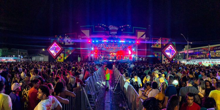 Simone Mendes e Dorgival Dantas abrem shows do MCJ 2023 nessa quarta-feira