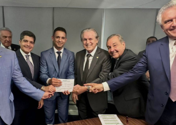 Após saída do Solidariedade, prefeito Allyson Bezerra se filia ao União Brasil