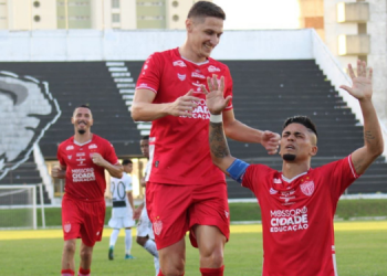 Com gols de Michel e Robert, Potiguar vence Globo no Frasqueirão