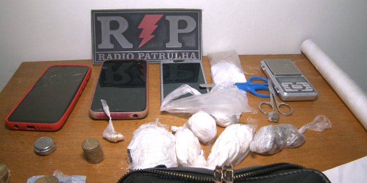 Brasiliense é presa por tráfico de drogas na região das Malvinas