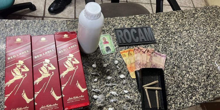 Homem é preso por suspeita de tráfico de drogas no Redenção