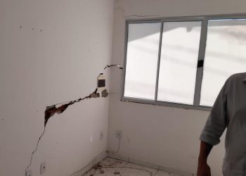 Casas do Conjunto Odete Rosado são interditadas por risco de desabamento