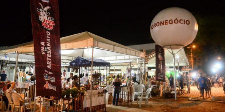 Confira lista de comerciantes aptos para trabalhar na Festa do Bode