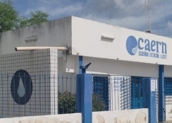 Com escritório do Alto de São Manoel em reforma, Caern orienta clientes sobre atendimento