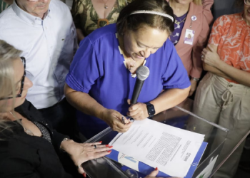 Ordem de serviço de reforma do Hospital Tarcísio Maia é assinada
