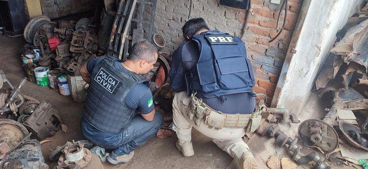 Sucatas ilegais são alvo de mandados de busca e apreensão em Pau dos Ferros