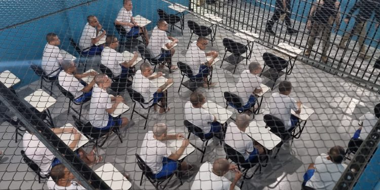 Mais de três mil detentos vão fazer a prova do Encceja 2023 no RN