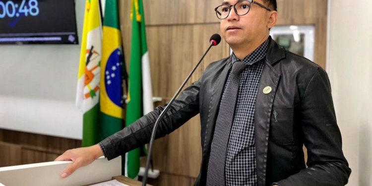 Vereador explica projeto de lei de abate de animais aprovado em Apodi