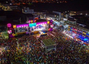 Tarcísio do Acordeon encerra shows da Finecap 2023 neste domingo (3)