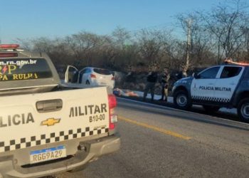 Dupla com carro furtado em Recife é presa na BR-304 entre Assú e Angicos