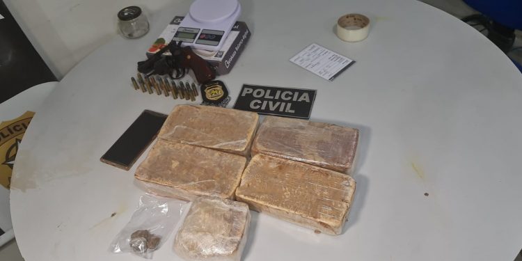 Operação apreende crack e revólver no Conjunto Nova Mossoró