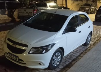 Paraibano é preso com carro roubado, clonado e documentos falsos em Upanema