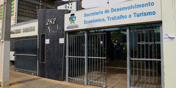 Mais de 700 vagas de emprego estão sendo ofertadas em Mossoró