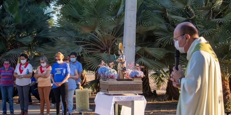 Missa celebra 181 anos da Paróquia de Santa Luzia