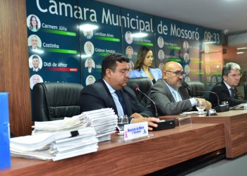 Câmara de Mossoró aprova Orçamento de 2024 com 321 emendas