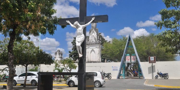 Prefeitura inicia cadastramento de vendedores para comercialização no Dia de Finados