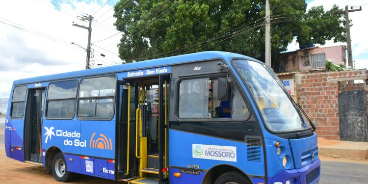 Estudantes terão ônibus gratuito para o Enem 2023