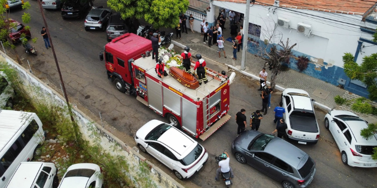 Do Carecão à Catedral de Santa Luzia: Padre Sátiro recebe últimas homenagens