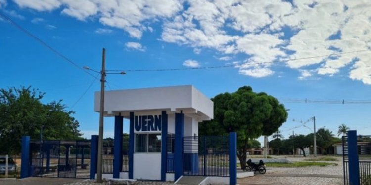 Edital para concurso público da Uern pode ser publicado em dezembro de 2023