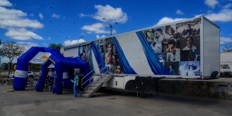 Carreta da Saúde para diagnóstico de hanseníase encerra atendimentos nesta sexta-feira (24) 