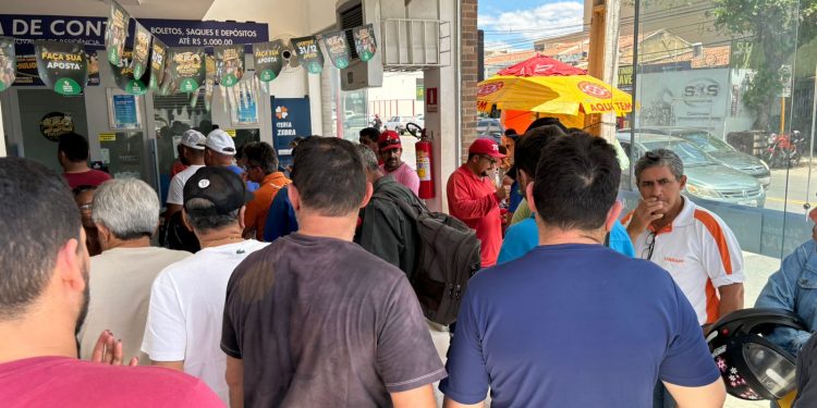 Mega da Virada acumula prêmio de R$ 570 milhões; saiba até quando apostar