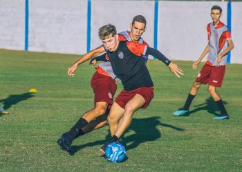 Elenco do Potiguar se apresenta e inicia treinamentos com Robson Melo