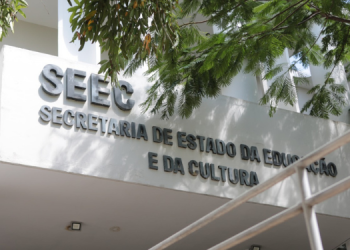 Secretaria de Educação abre edital de contratação de profissionais para programa Mulheres Mil