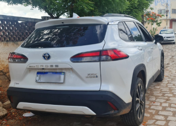 PRF prende suspeito que conduzia carro de luxo adulterado em Mossoró 