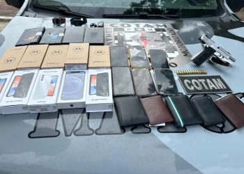 Cinco homens são presos envolvidos em assalto a loja de celular em Caicó