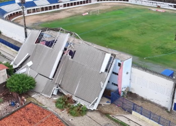 Caída desde o sábado, estrutura metálica do Nogueirão deve ser removida nesta sexta (16)