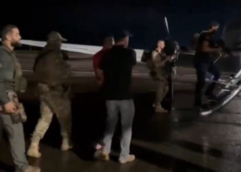 Veja momento do embarque dos detentos em Marabá/PA