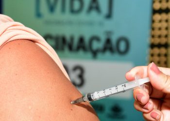 Governo aumenta público-alvo da vacinação contra HPV
