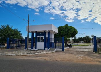Uern cadastra profissionais para atuação voluntária às vítimas do Rio Grande do Sul