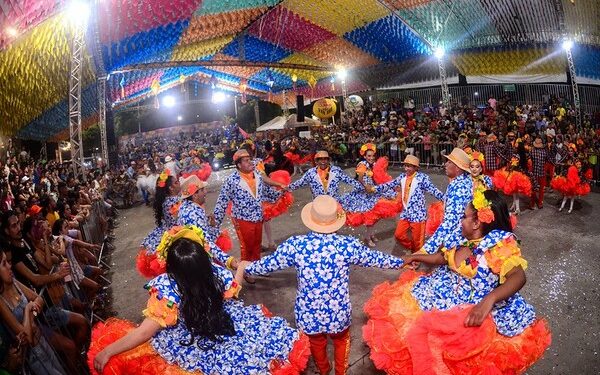 Festival de Quadrilhas Juninas receberá mais de 130 apresentações na Arena Deodete Dias