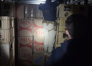 Polícia Rodoviária Federal apreende 145 mil maços de cigarros contrabandeados em Assú