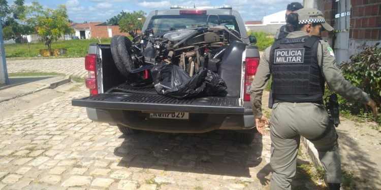Polícia Militar descobre local de desmanche de motos roubadas nas Malvinas