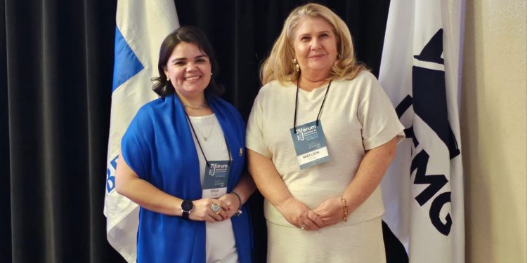 Reitora da Uern é eleita presidente da ABRUEM