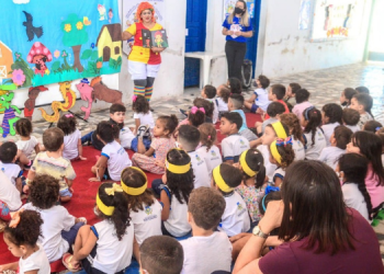 Crianças da UEI Adalgiza Fernandes estão sem aulas presenciais após interdição do prédio