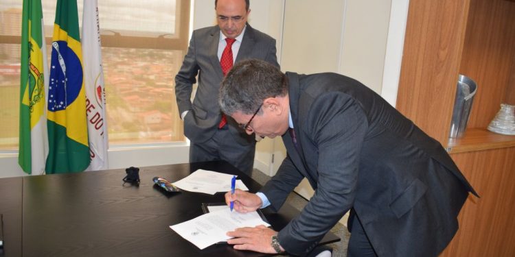 TJRN dá posse ao desembargador Ricardo Procópio