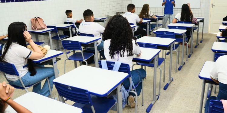 Prefeitura de Mossoró realiza quarta convocação de professores aprovados em PSS