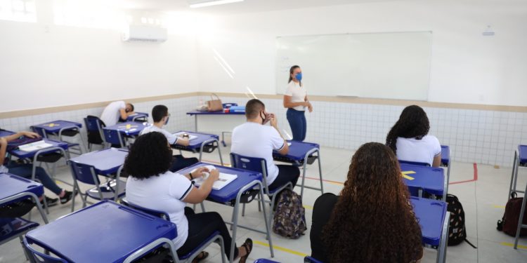 MEC criará protocolos para combater racismo em escolas