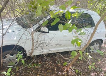 Assaltantes morrem em confronto com a polícia na BR-110 após arrastão em praia de Areia Branca