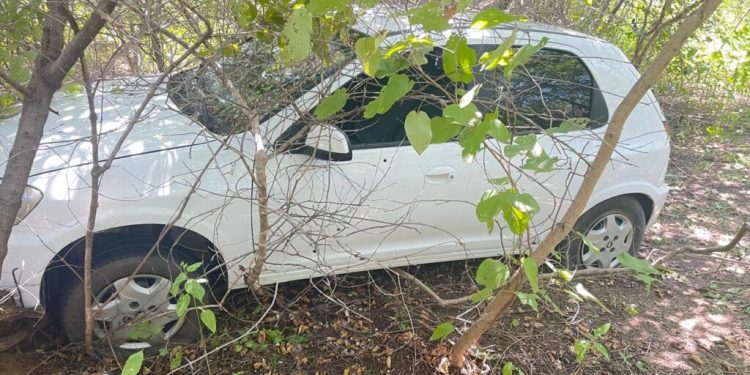 Assaltantes morrem em confronto com a polícia na BR-110 após arrastão em praia de Areia Branca