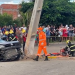 Motorista fica gravemente ferido ao colidir com poste no Abolição IV  