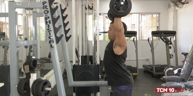 Centro de Referência Paralímpico da Uern promove halterofilismo como modalidade esportiva