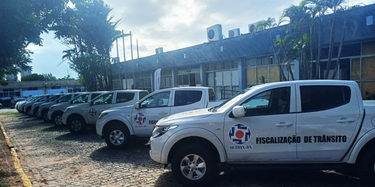 Detran recebe 10 novas viaturas para fiscalizações no RN