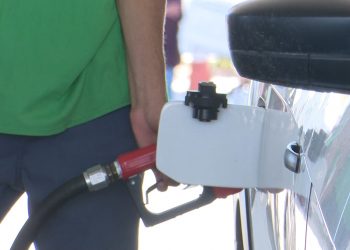 Petrobras anuncia reajuste no preço da gasolina e gás de cozinha