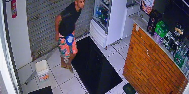 Polícia Civil prende homem em flagrante por furto de motocicleta em Mossoró